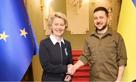 Chủ tịch Uỷ ban Châu Âu Ursula von der Leyen gặp Tổng thống Ukraine Volodymir Zelensky tại Kiev ngày 8/4/2022. (Ảnh: EU Commission)