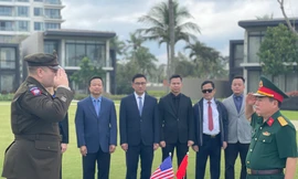 Lễ bàn giao hài cốt quân nhân Mỹ ngày 5/12. (Ảnh: ĐSQ Mỹ)