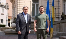 Tổng thống Ukraine và Tổng Thư ký Liên Hợp Quốc trong cuộc gặp năm 2022. (Ảnh: Reuters)