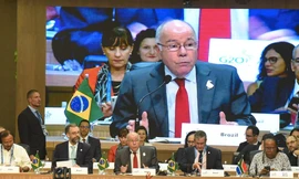 Ngoại trưởng Brazil Mauro Vieira phát biểu tại khai mạc hội nghị G20 ngày 21/2. (Ảnh: linkedin)