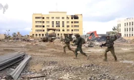 Lính Israel tấn công ở Dải Gaza ngày 31/1. (Ảnh: Reuters)