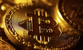 Giá bitcoin biến động mạnh trong thời gian qua. (Đồ họa: Reuters)