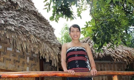 'Dâu ngoan của làng'