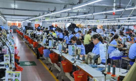 Công nhân Cty Pung Pook Sài Gòn sản xuất thành phẩm Ảnh: Website doanh nghiệp 