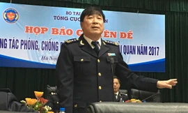 Cục trưởng Nguyễn Phi Hùng chia sẻ với báo chí