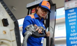 Giá xăng dầu giữ nguyên trong kỳ điều hành 18/3