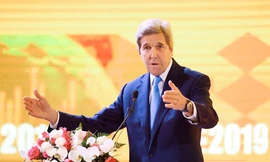 Ông John Kerry: Việt Nam không cần thiết phải là 'tù nhân' của than