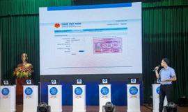 Nguyễn Đăng Quang- cán bộ trẻ cơ quan Tổng cục Thuế trong bài thuyết trình với chủ đề “Cách tiếp cận thích nghi của thế hệ trẻ đối với cuộc cách mạng công nghiệp lần thứ 4"