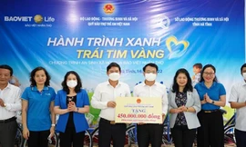 “Hành trình xanh – Trái tim vàng” tận tâm chăm sóc các gia đình tại tỉnh Hà Tĩnh 
