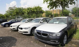 Lô xe 133 ô tô BMW của Euro Auto nhập về vẫn đang nằm cảng VICT 