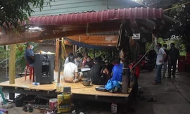 Nhóm đối tượng đánh bạc bị phát hiện.