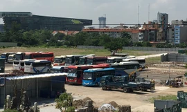 Sau vụ đội trưởng thanh tra 'mất ghế': Nhiều bãi xe lậu vẫn tồn tại