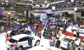 Nhiều mẫu xe tại triển lãm ô tô nhập khẩu năm 2017 đang gặp vướng nên khó về Việt Nam. Ảnh: Tuấn Nguyễn