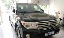 Sau gần 2 năm, xe biển xanh tặng Văn phòng Tỉnh ủy Nghệ An vẫn chưa bán được