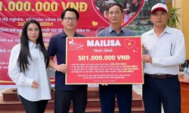 Mailisa chi 2 tỷ tiền mặt ủng hộ bà con vùng bão lũ Quảng Bình