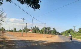 Khu vực ông Trần Xuân Hùng, nguyên Phó Giám đốc Sở Tài nguyên – Môi trường phân lô, tách thửa tại huyện Đak Đoa