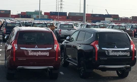 Xe ô tô nhập khẩu về cảng Tân Vũ, Hải Phòng. Ảnh: Tuấn Nguyễn