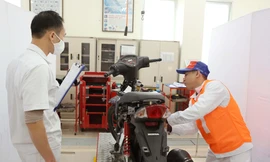 Phần thi bảo dưỡng, sữa chữa và chẩn đoán của Kỹ thuật viên. Ảnh do Honda Việt Nam cung cấp