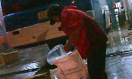 'Phù phép' lòng heo thối