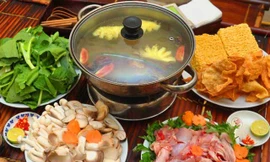 Món ngon ngày Tết: Cách làm lẩu gà thơm ngon