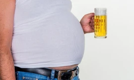 Nguyên nhân khiến nam giới có 'bụng bia'