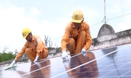 Người dân Tây Ninh đầu tư điện mặt trời áp mái