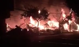 12 kiốt ở Lâm Đồng bị ‘bà hoả’ thiêu rụi