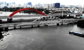 Cầu sắt Bình Lợi hoàn thành