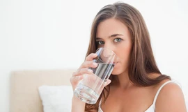 Tại sao uống nước ngay khi thức dậy rất quan trọng?
