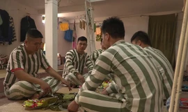 Tết của phạm nhân trong trại tạm giam