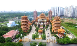 4 bảo tháp lớn nhất Việt Nam trong ngôi chùa ở Sài Gòn