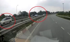 Hàng loạt ôtô đi lùi trên cao tốc Long Thành - Dầu Giây