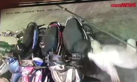 Người mặc đồng phục Grab trộm mũ bảo hiểm gần 1 triệu đồng