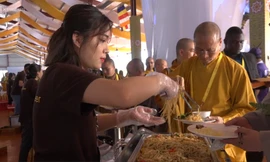 1.300 người phục vụ 150 món chay trong Đại lễ Phật đản