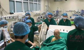 Thông tin mới sức khỏe người mẹ từ chối điều trị ung thư để sinh con