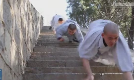 VIDEO: Mục kích võ tăng Thiếu Lâm trình diễn tuyệt đỉnh kungfu