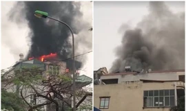 Hà Nội: Cháy lớn nhà dân ở phố Lạc Trung