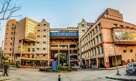 Chàng trai sống lại ngay trước khi chôn cất