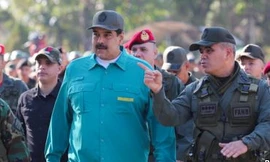 Tổng thống Venezuela Maduro theo dõi cuộc tập trận quân sự quy mô lớn