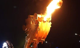 Xem cầu Rồng phun nước, lửa dịp cuối tuần ở Đà Nẵng