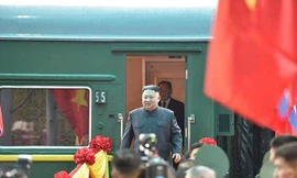 Hình ảnh đầu tiên Chủ tịch Kim Jong Un ở ga Đồng Đăng