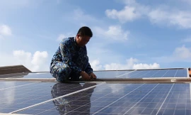 Bộ đội Trường Sa dùng tivi, tủ lạnh từ năng lượng gió, mặt trời