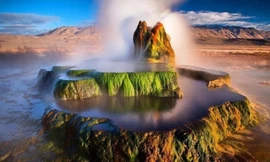 Mạch phun được ví như kỳ quan tự nhiên giữa lòng sa mạc