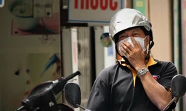 Cuộc sống với khẩu trang sau cháy kho ở Rạng Đông