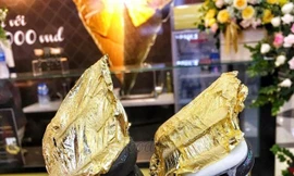 Kem dát vàng 24K tràn ra Hà Nội, giá 'chát' vẫn muốn thử cho 'sang mồm'
