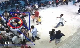 Clip dàn cảnh tinh vi, giật dây chuyền nhanh như chớp ở siêu thị