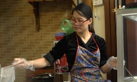 Giảng viên bỏ việc về bán bánh cuốn kiếm nửa tỷ đồng mỗi tháng