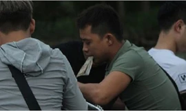 Những chiếu bạc ăn tiền công khai ở chùa Hương