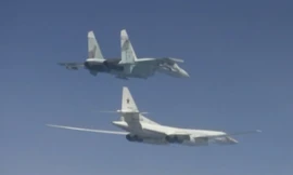 Máy bay ném bom và chiến đấu cơ Nga tập trận rầm rộ