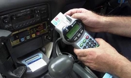 Ngồi taxi 5 phút, hành khách bị 'chặt chém' gần 15 triệu đồng